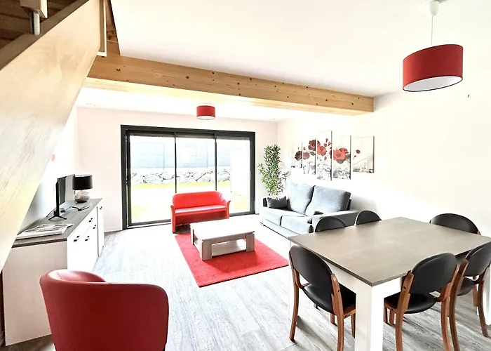 Du Vignoble A L\'Atlantique - Residence Montifault Gites Du 2 Au 3 Pieces